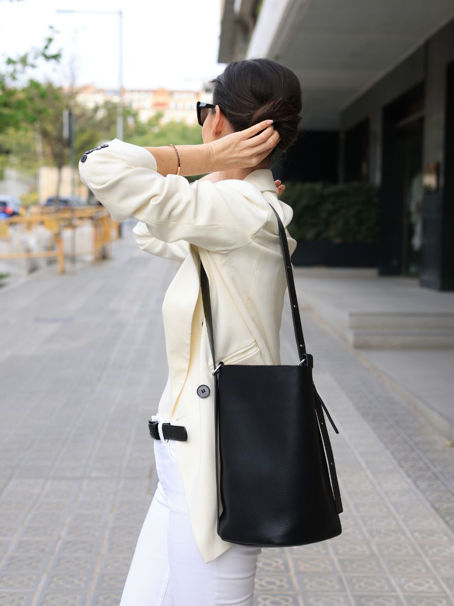 ALCIRA SHOULDER BAG