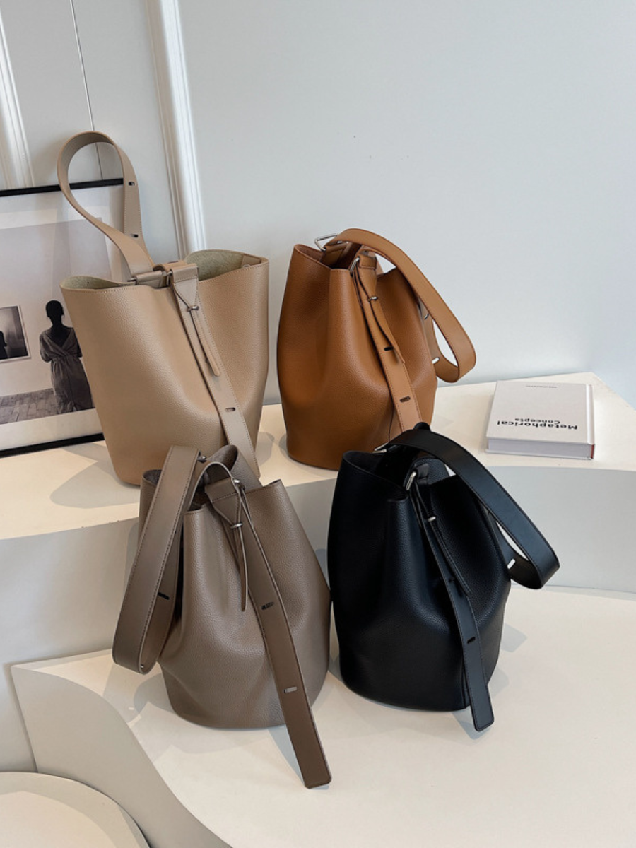 ALCIRA SHOULDER BAG
