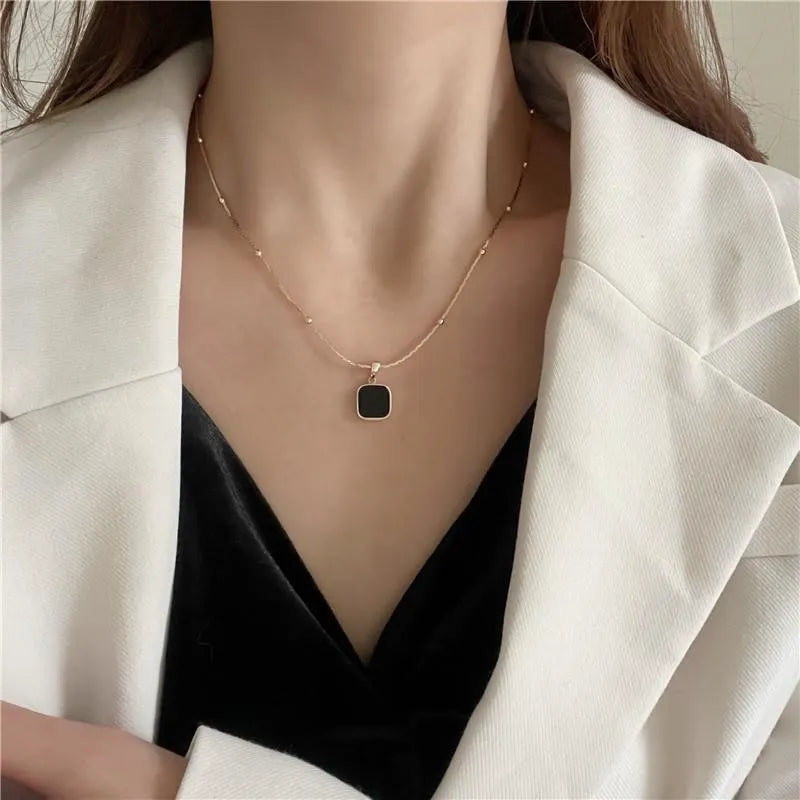 COLLANA PARIS NOIR